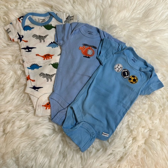 Baby Boy 0-3 months onesies bodysuit lot - Picture 3 of 6
